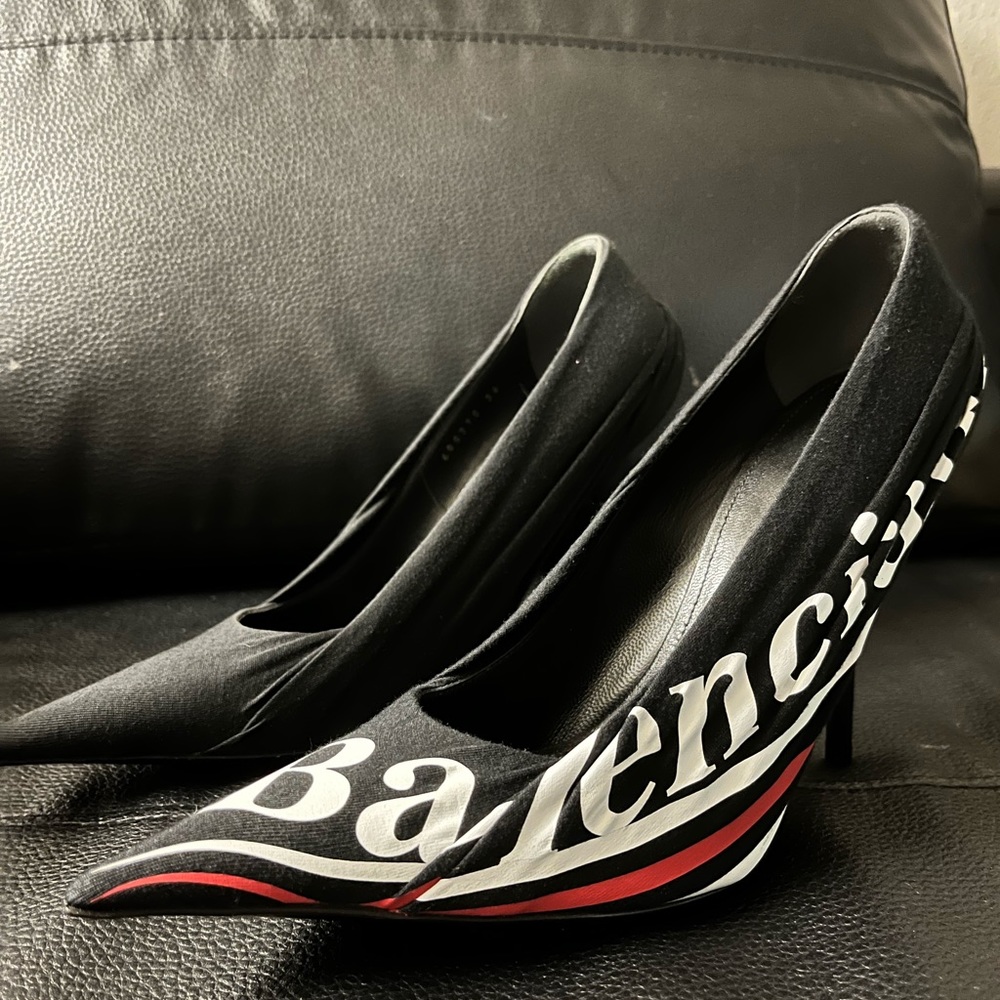 Balenciaga Pumps
